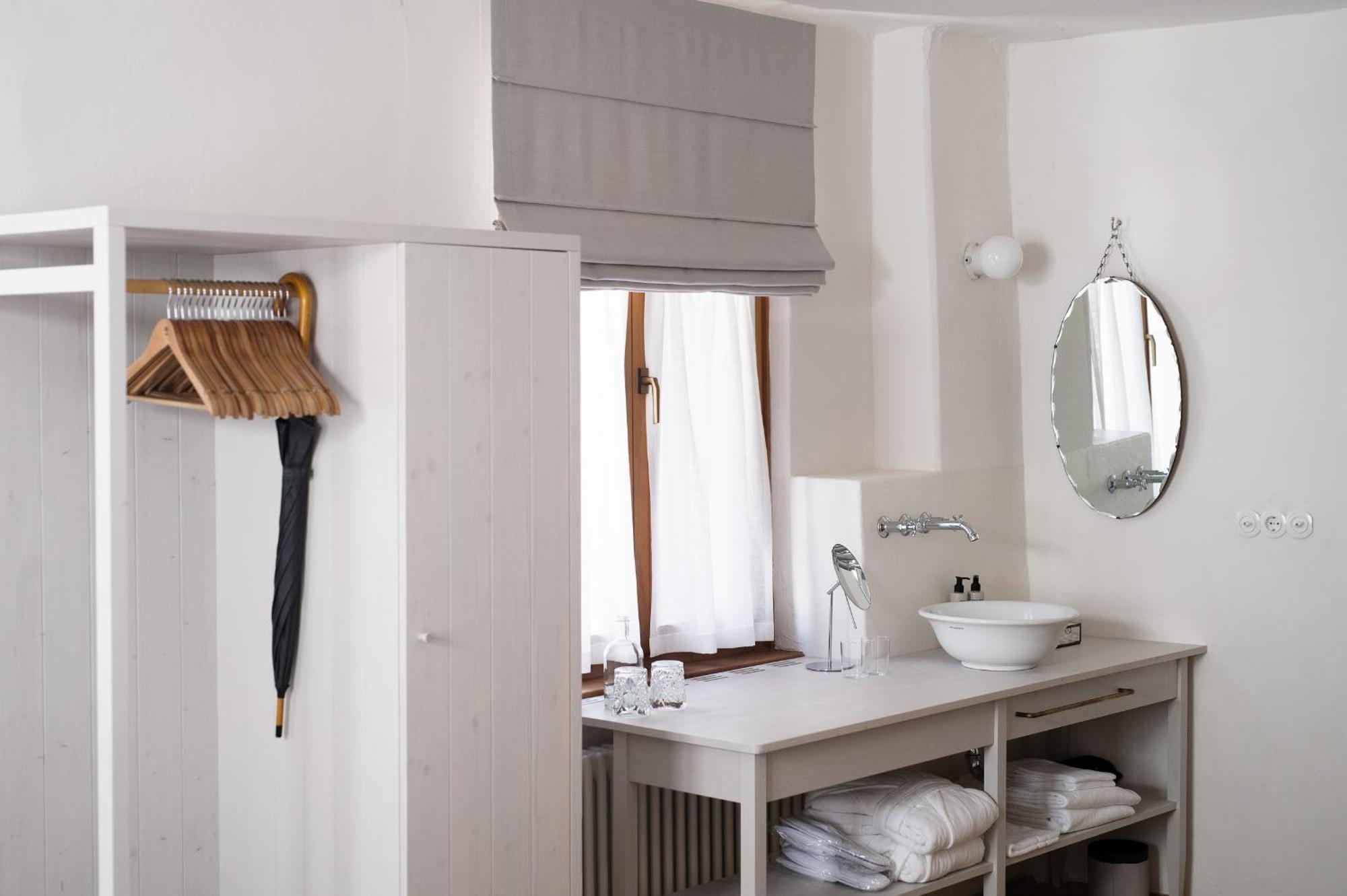 1477 Reichhalter Bed & Breakfast ลานา ภายนอก รูปภาพ